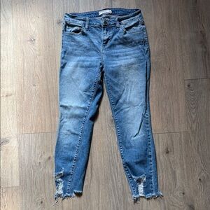 CELLO Mid Rise Ankle Jeans Size 5